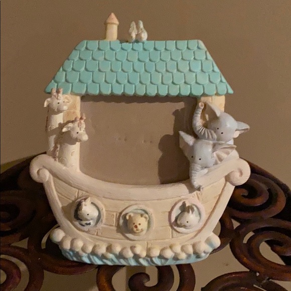 Russ Berrie Noah’s Menagerie Picture Frame